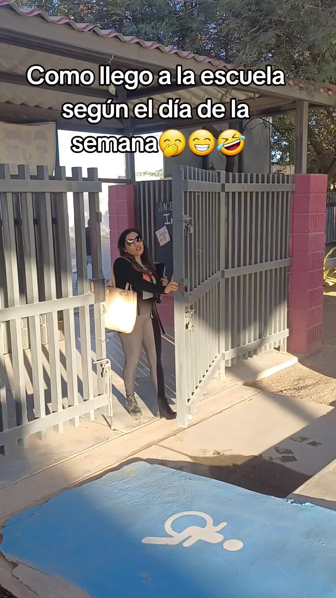 @Maestra Maribel 🍎🎨🎭🧩🖍📚✂️