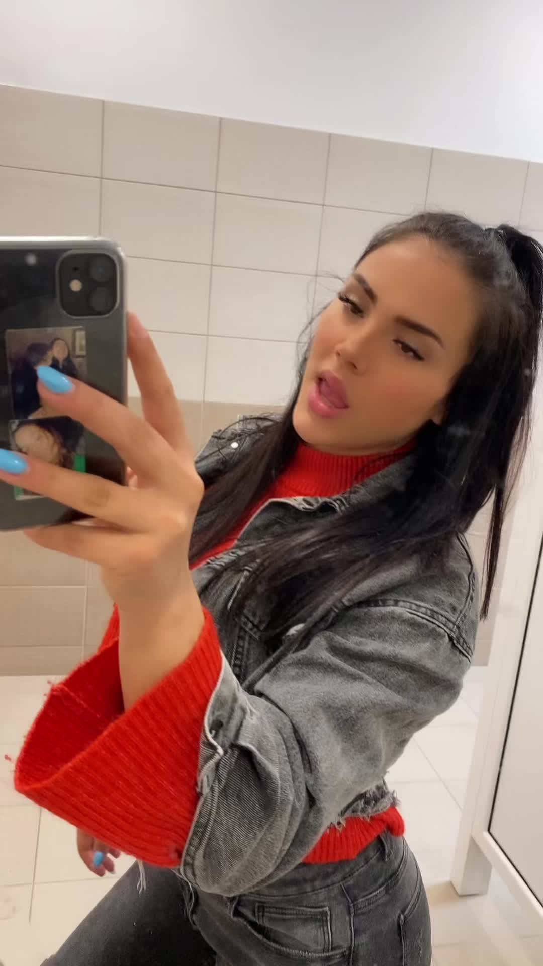 @andrea