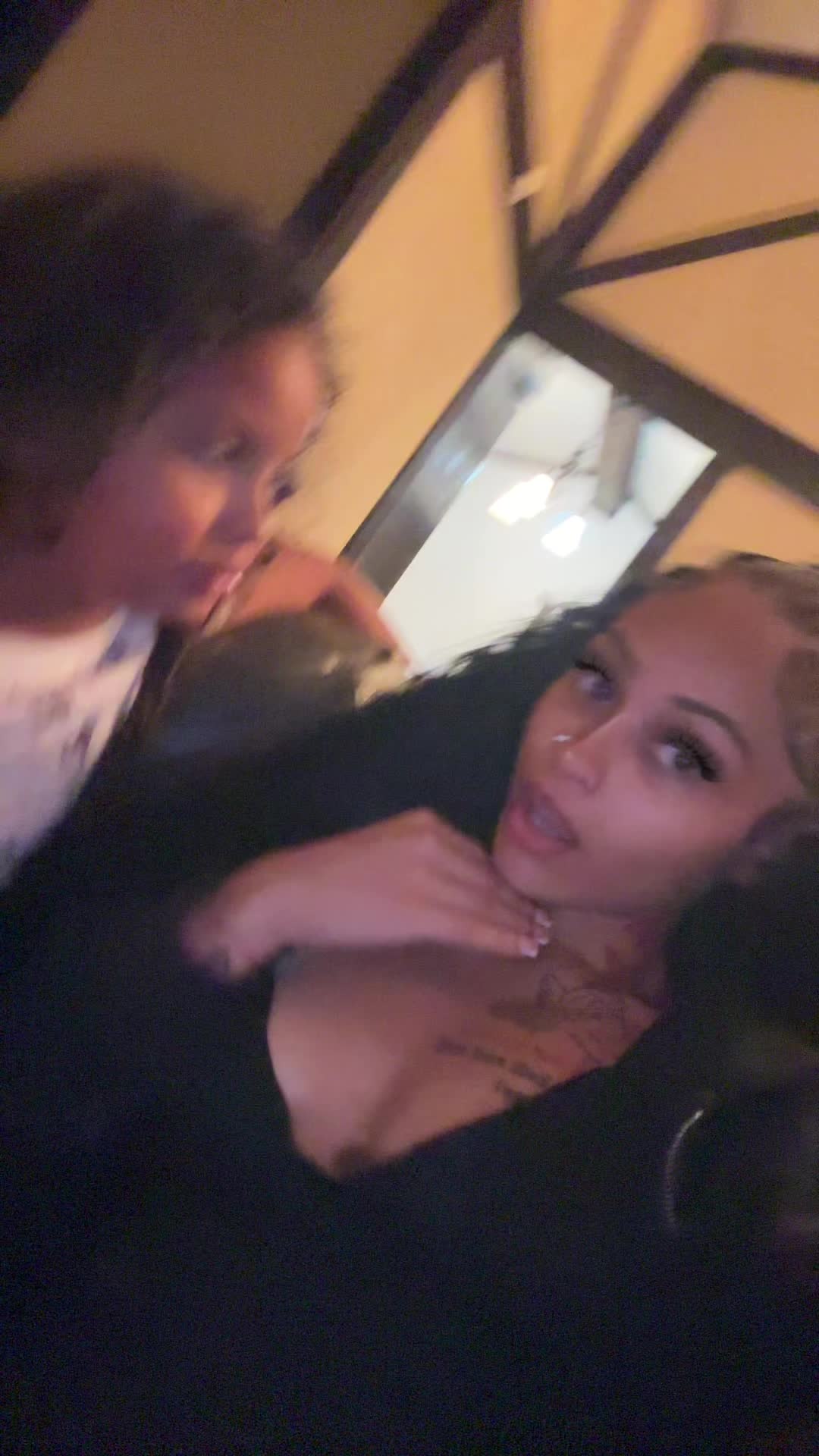 @DezzyCo