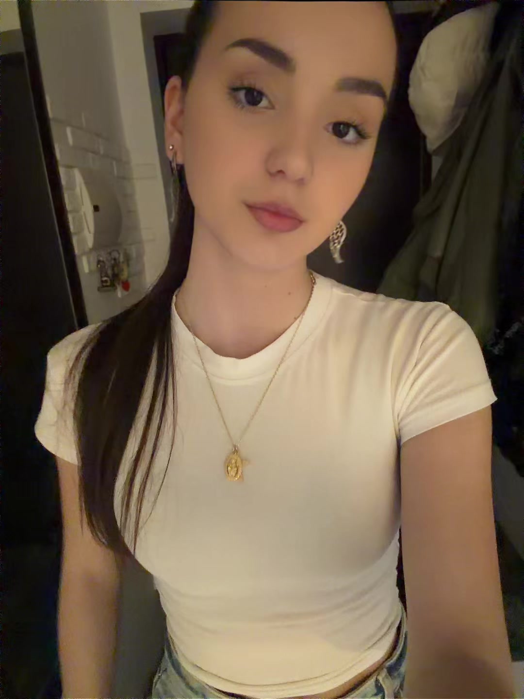 @Ева