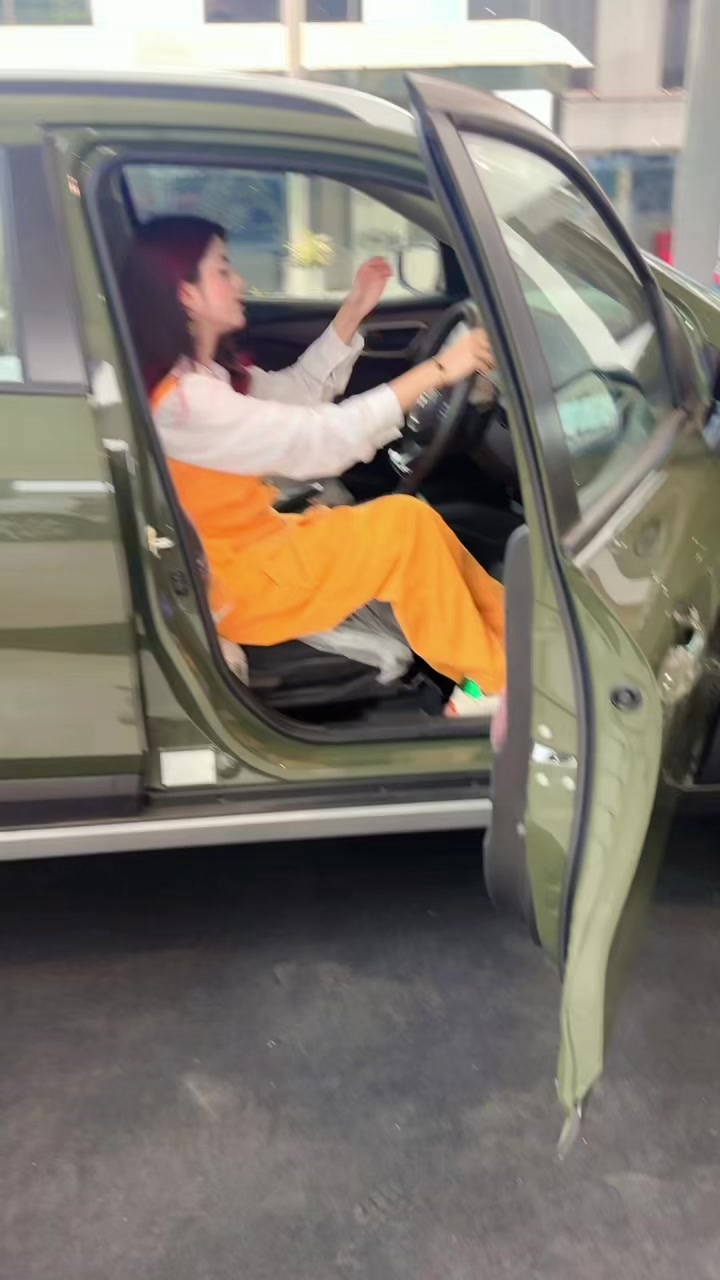 @Laibaarishofficial