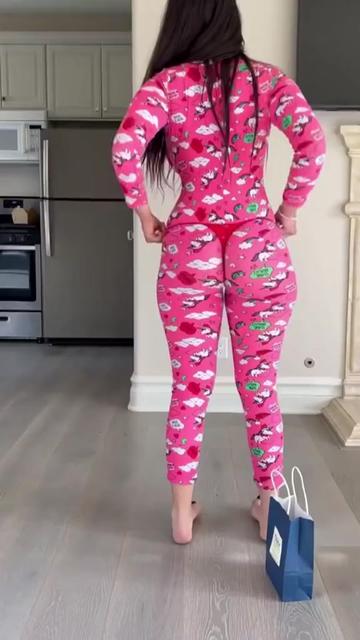 @WEDGIEGIRLS