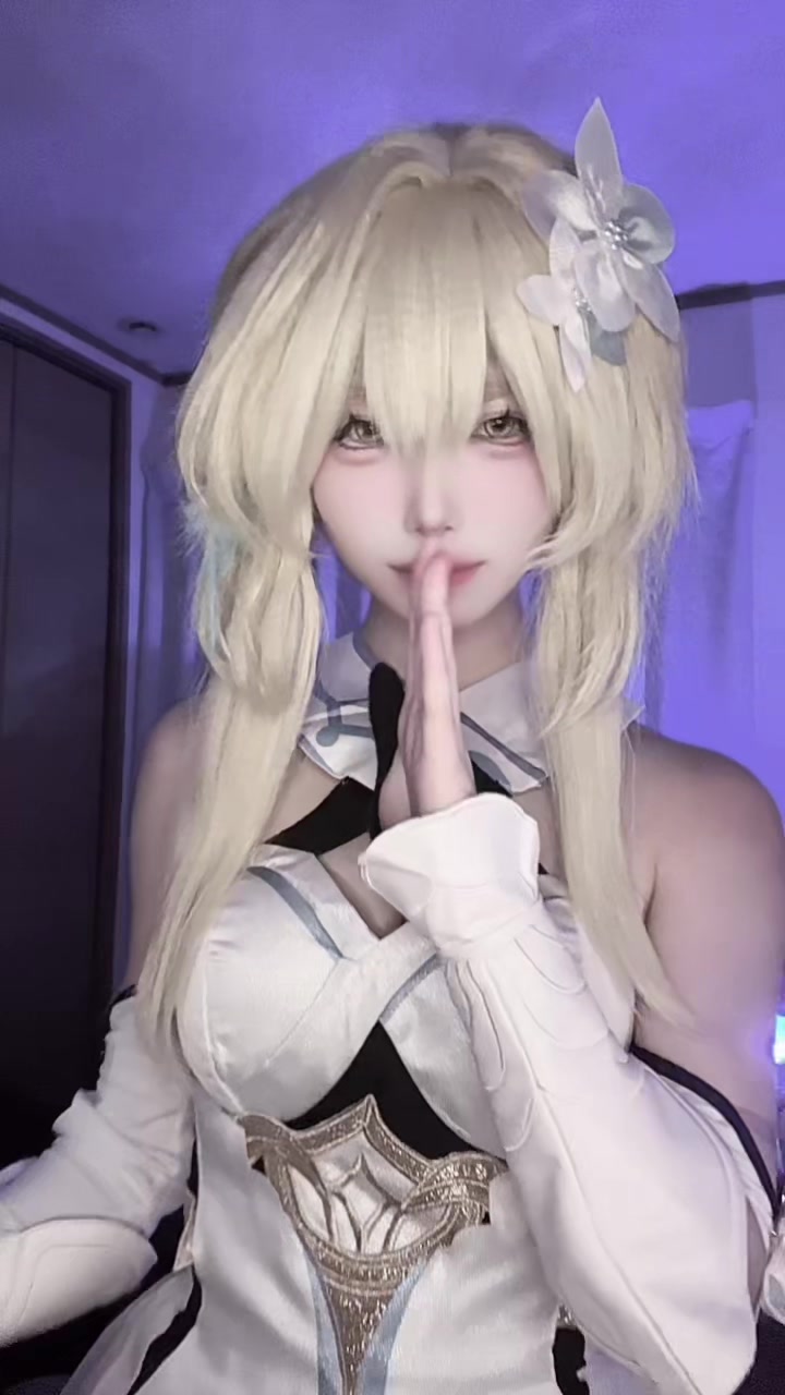 @しろ。