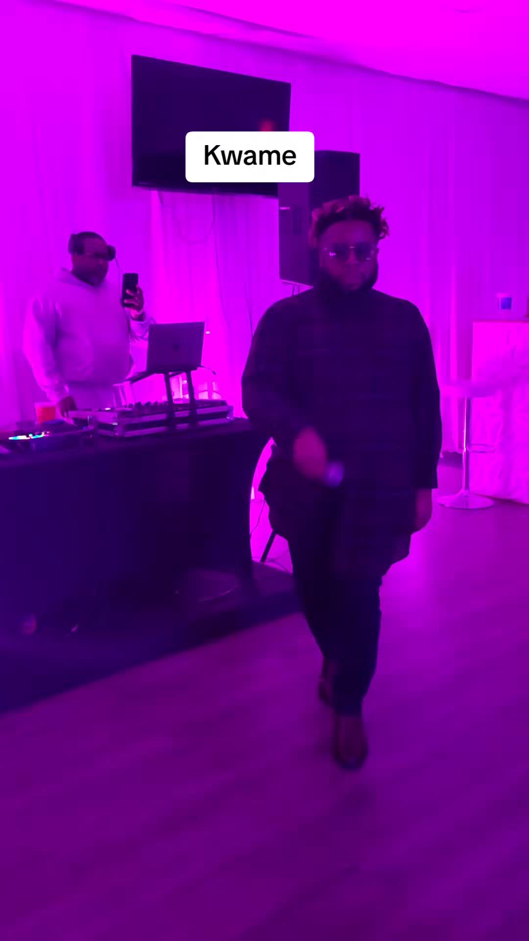 @Clowcent