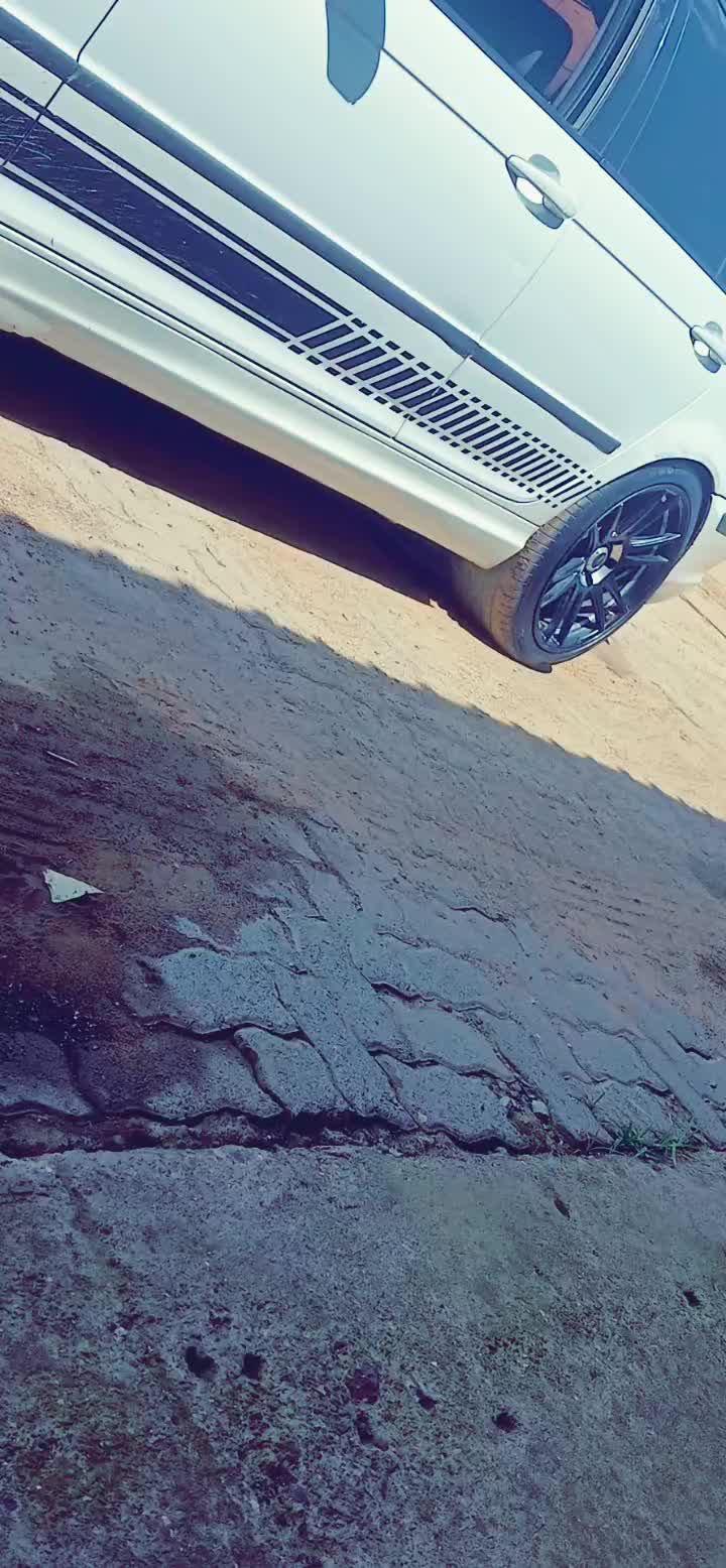@Dintsha