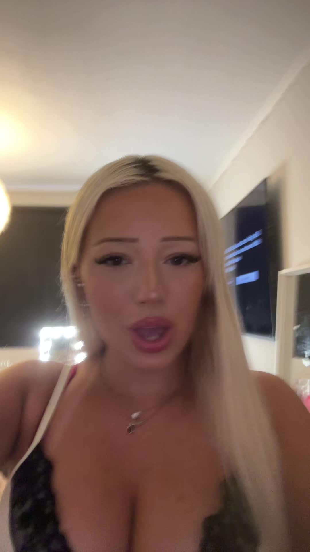 @𝐄𝐦𝐢𝐥𝐢𝐚🎭