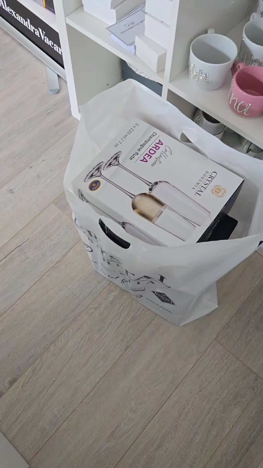 @Alexandra Vacarusi