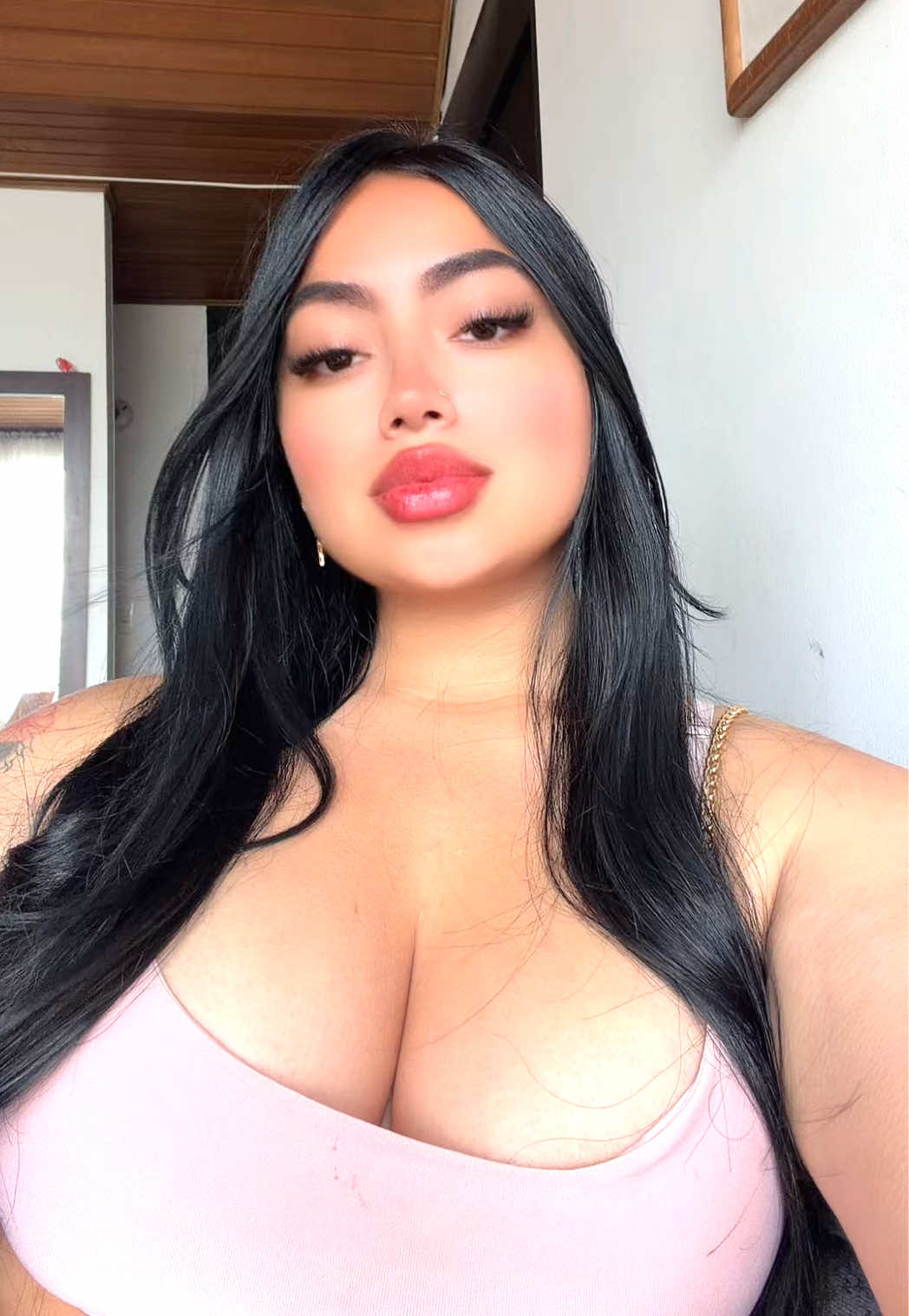 @VALENTINA♡.