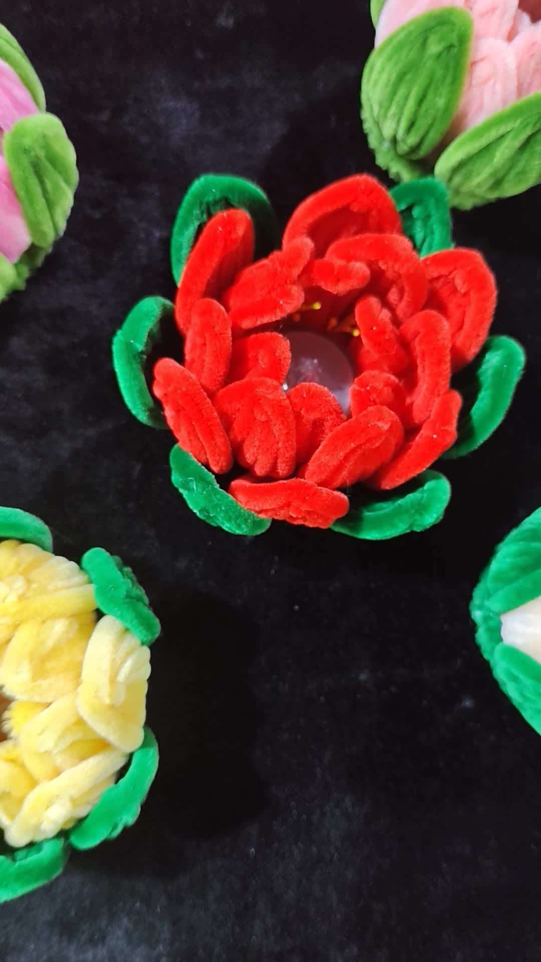 @SuNaingAung (Floral By Su)