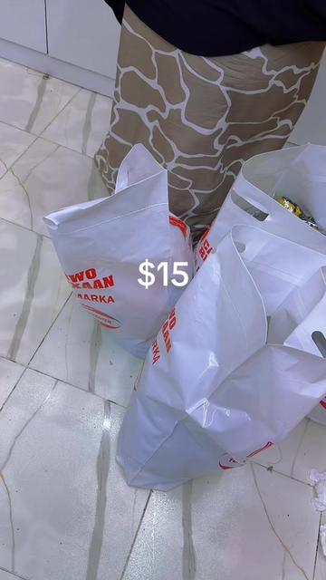 @reyxaan center🛍️👠