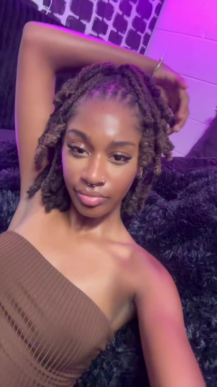 @prettylocgirly