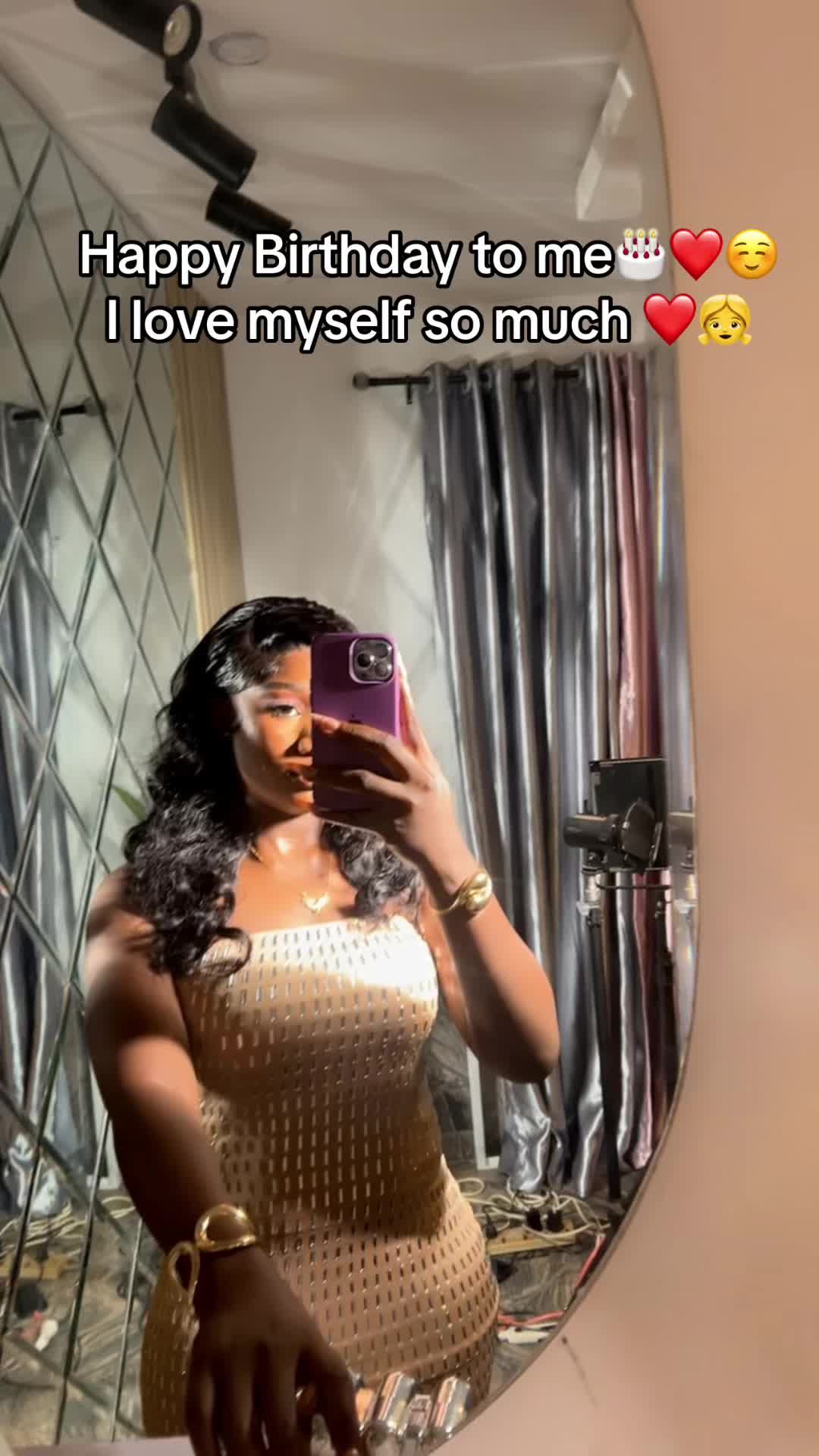 @Muna🍒❤️