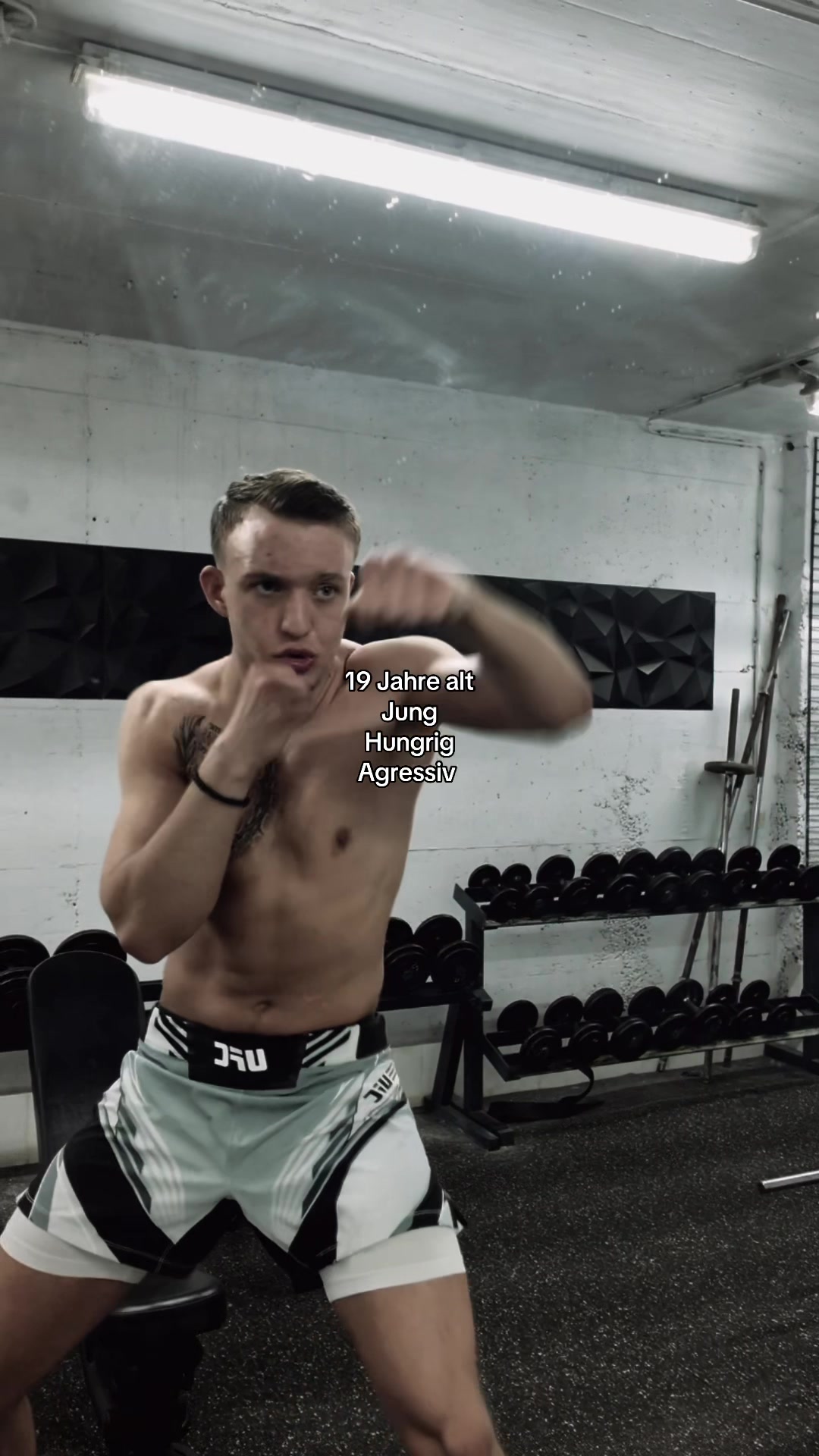 @✝