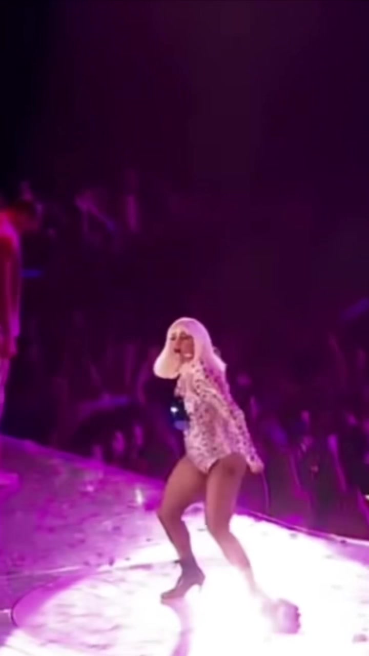 @ladygagabox