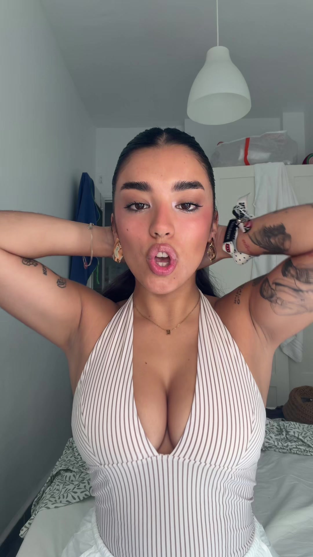 @Eva 111💥