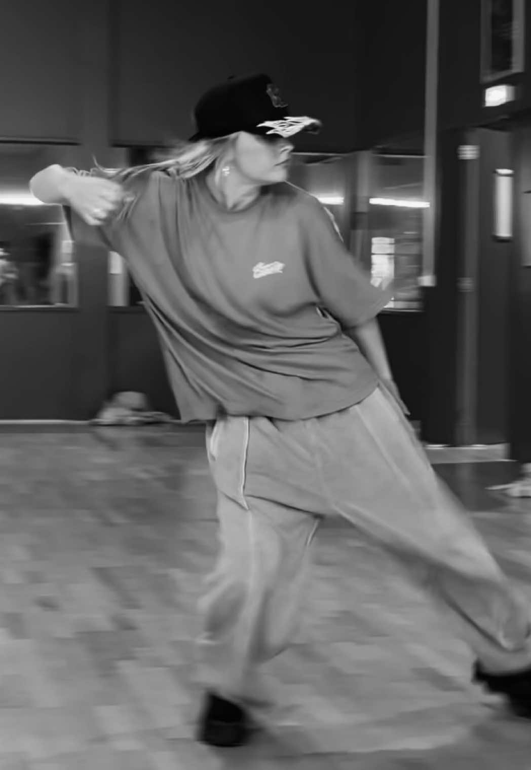 @Famke