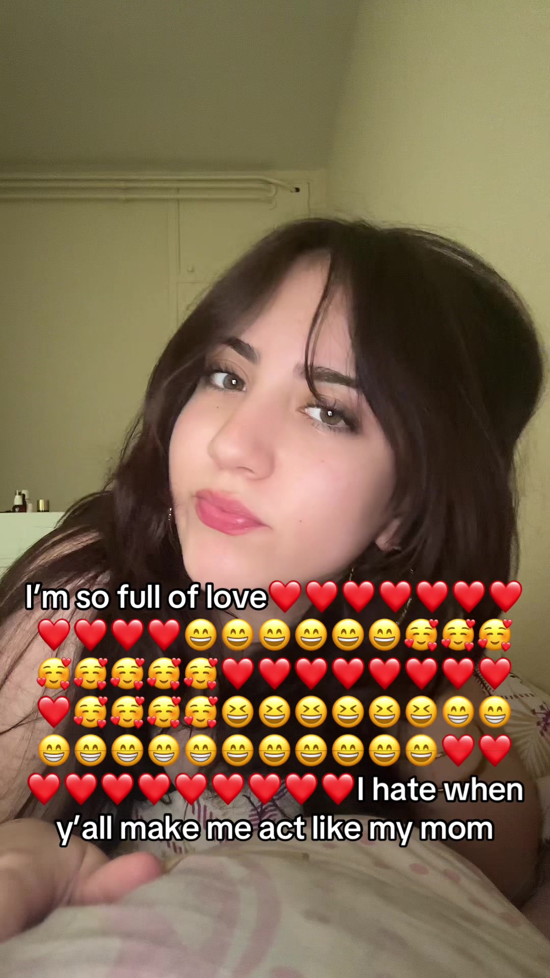 @👅
