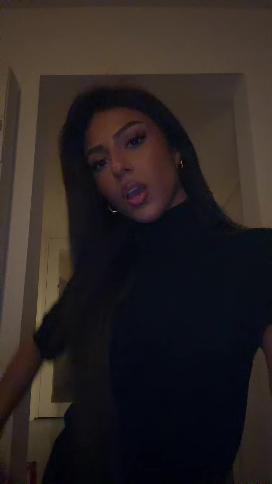 @LiveTina250k