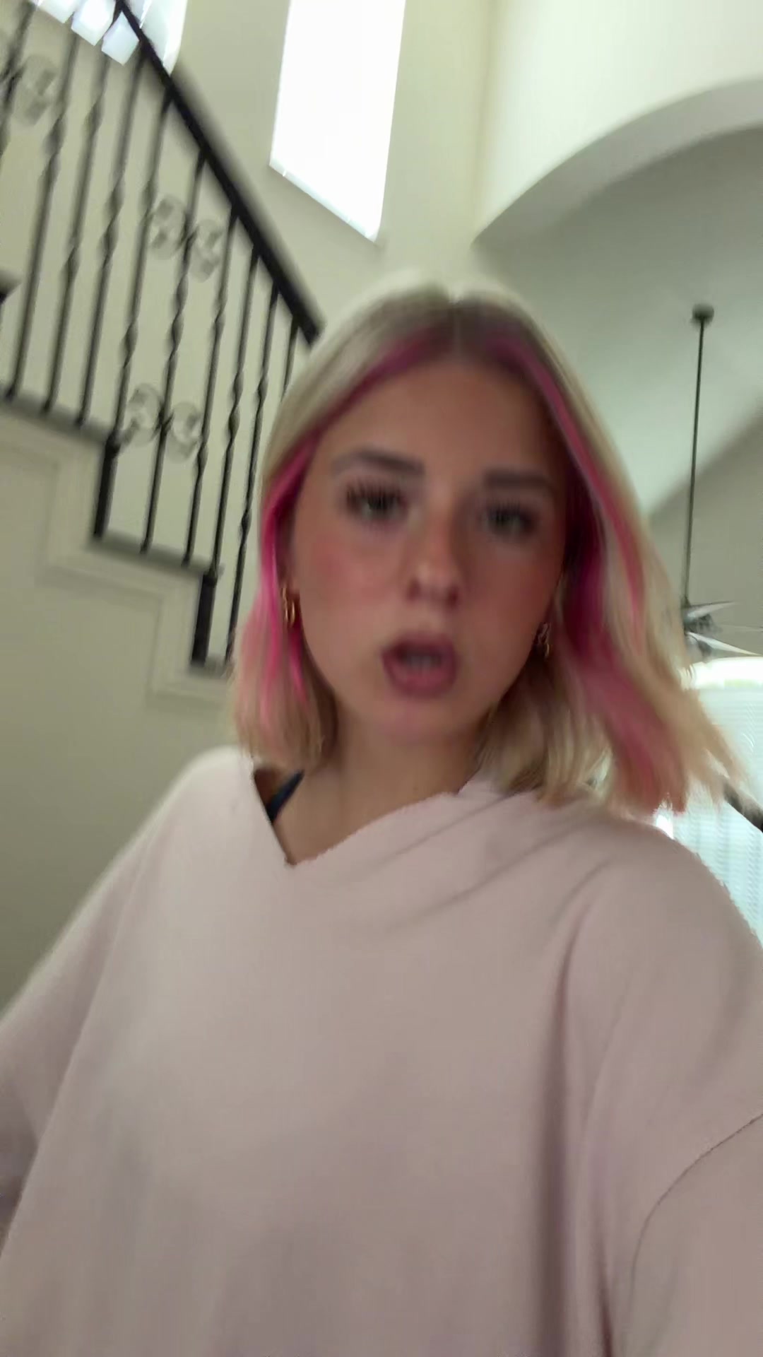 @savconway_