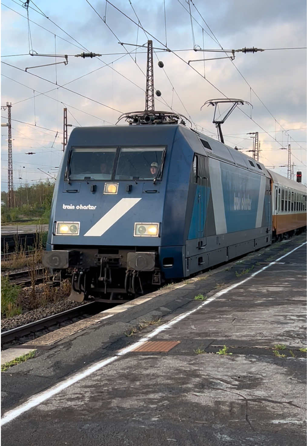 @Trainspotterin_Alina🧃