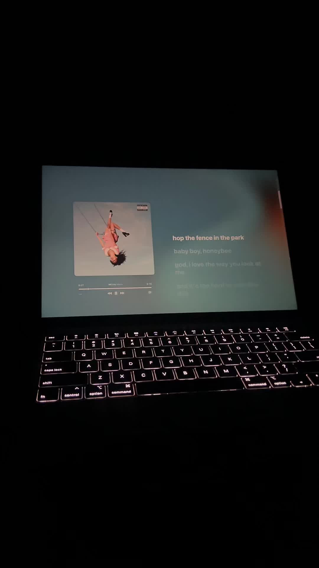 @🎧