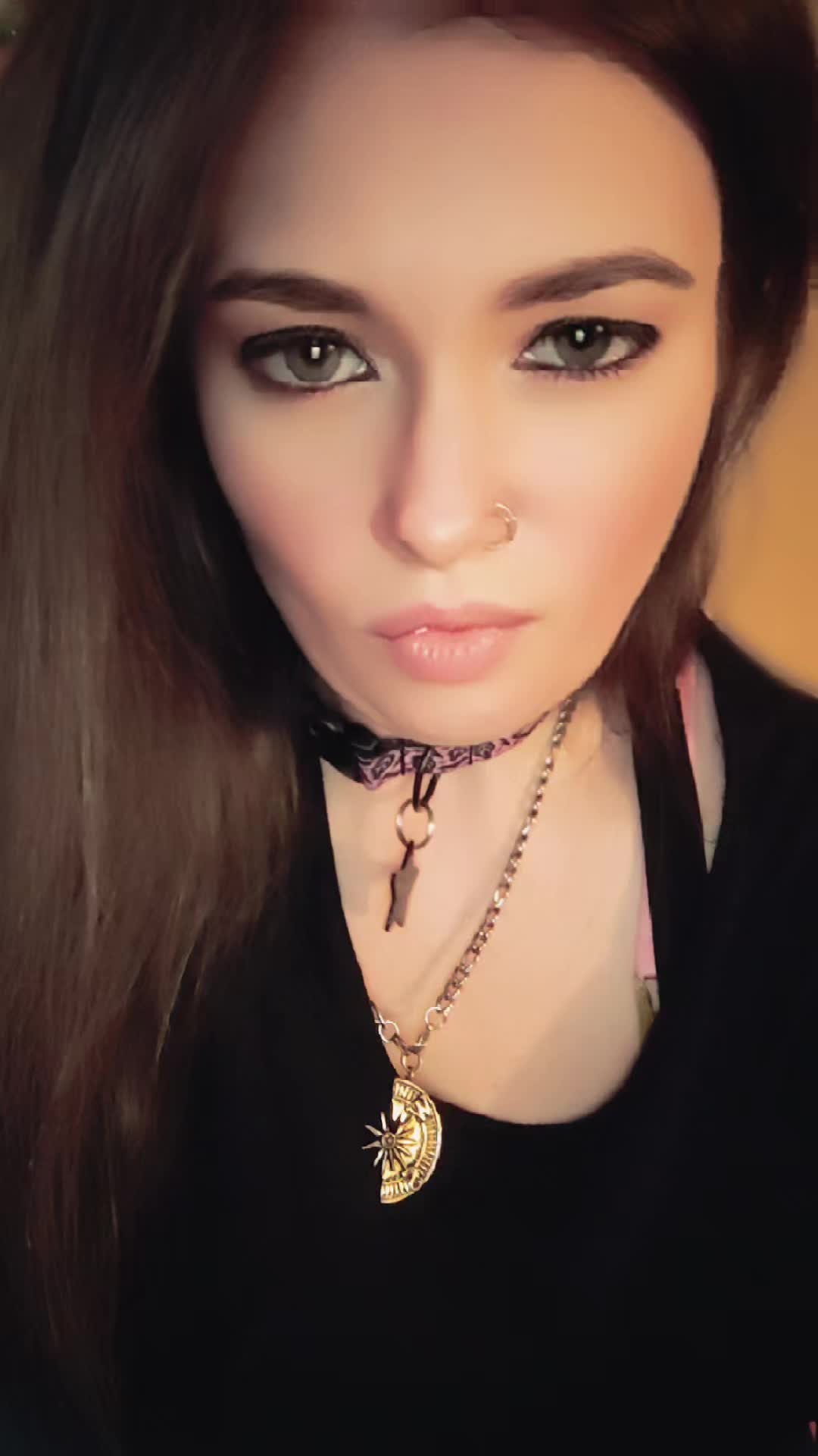@🖤🩷EmoQueen🩷🖤