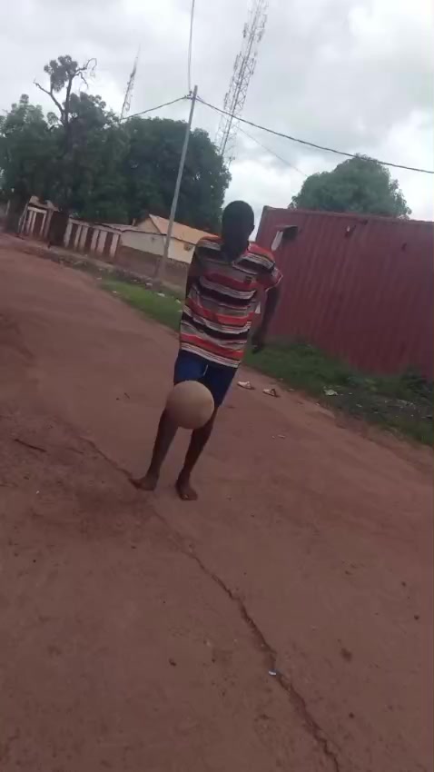 @Messi Tallideing 🧠⚽☠️🇬🇲❤️