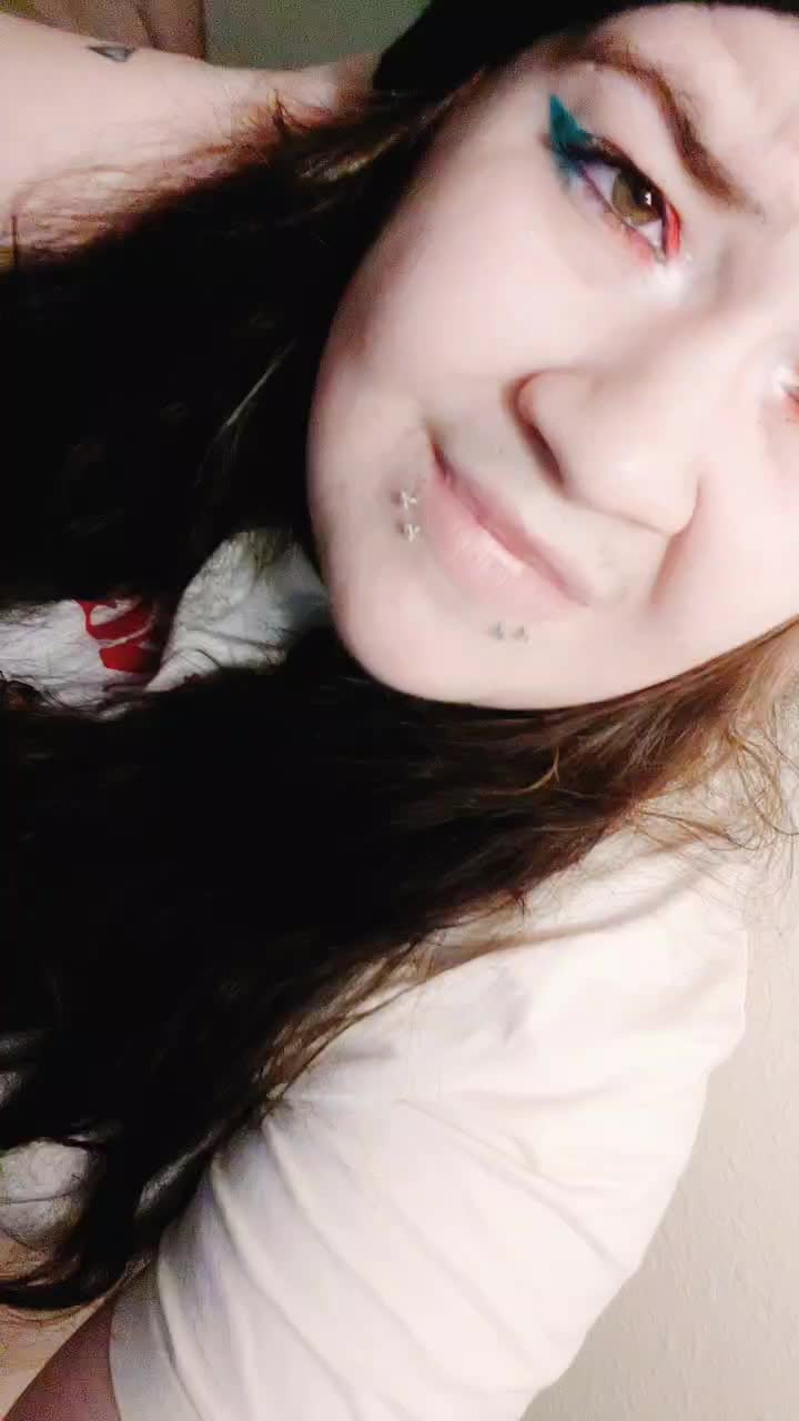 @alilwiggle