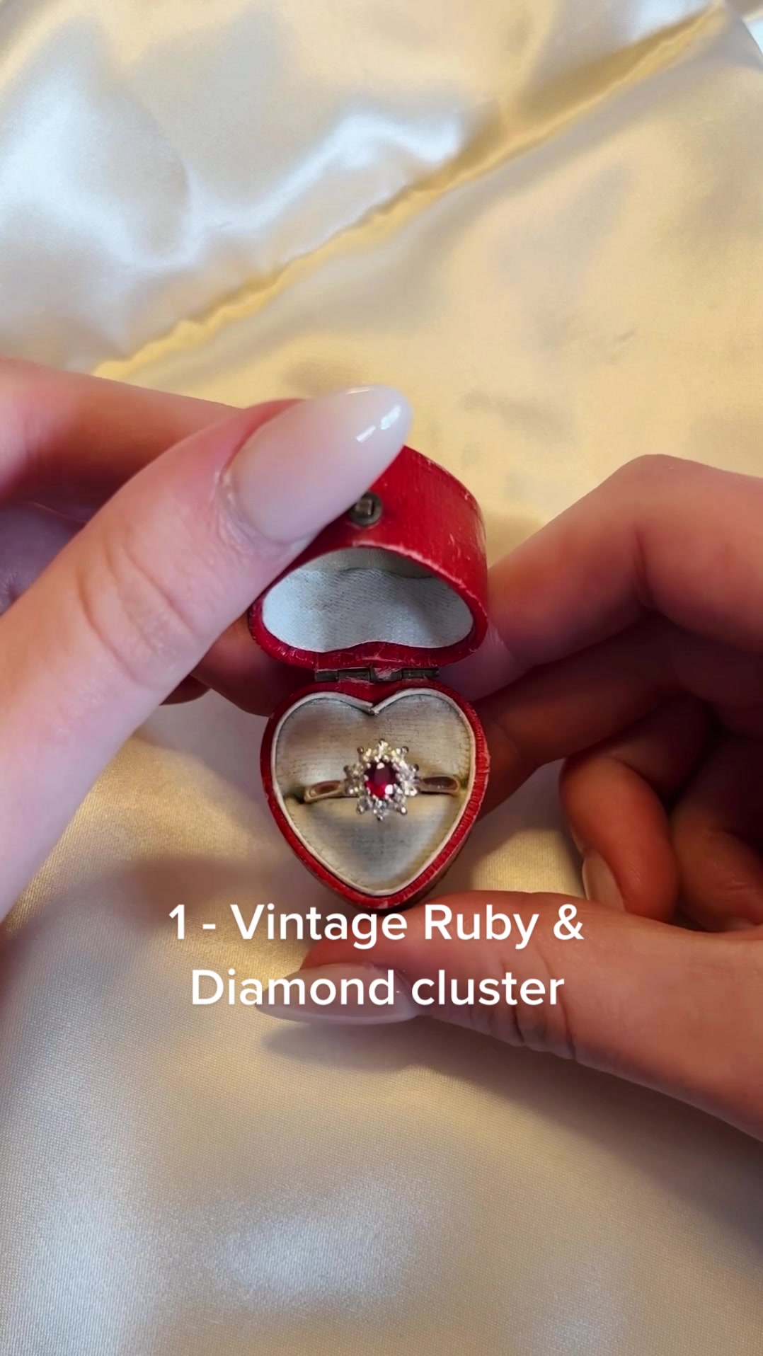 @Laurelle Antique Jewellery