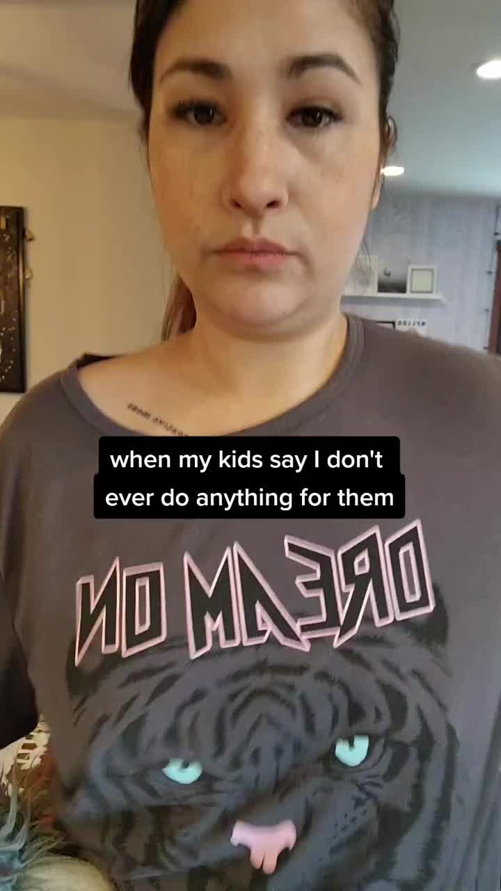 @mommycusses