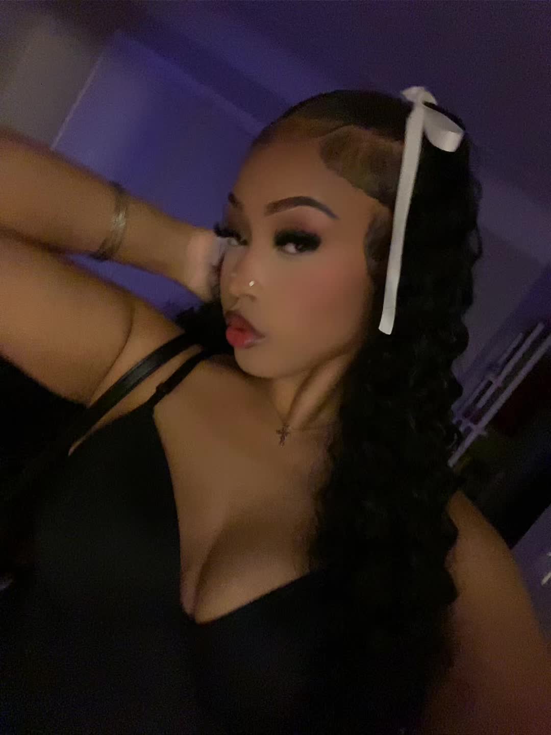 @⠀kyra lee🌹