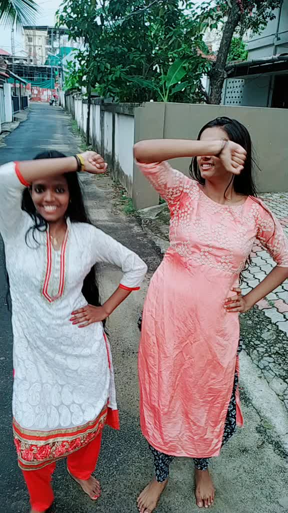 @Abhi__Sari__