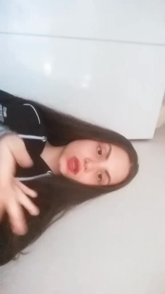 @Queen💣🔥