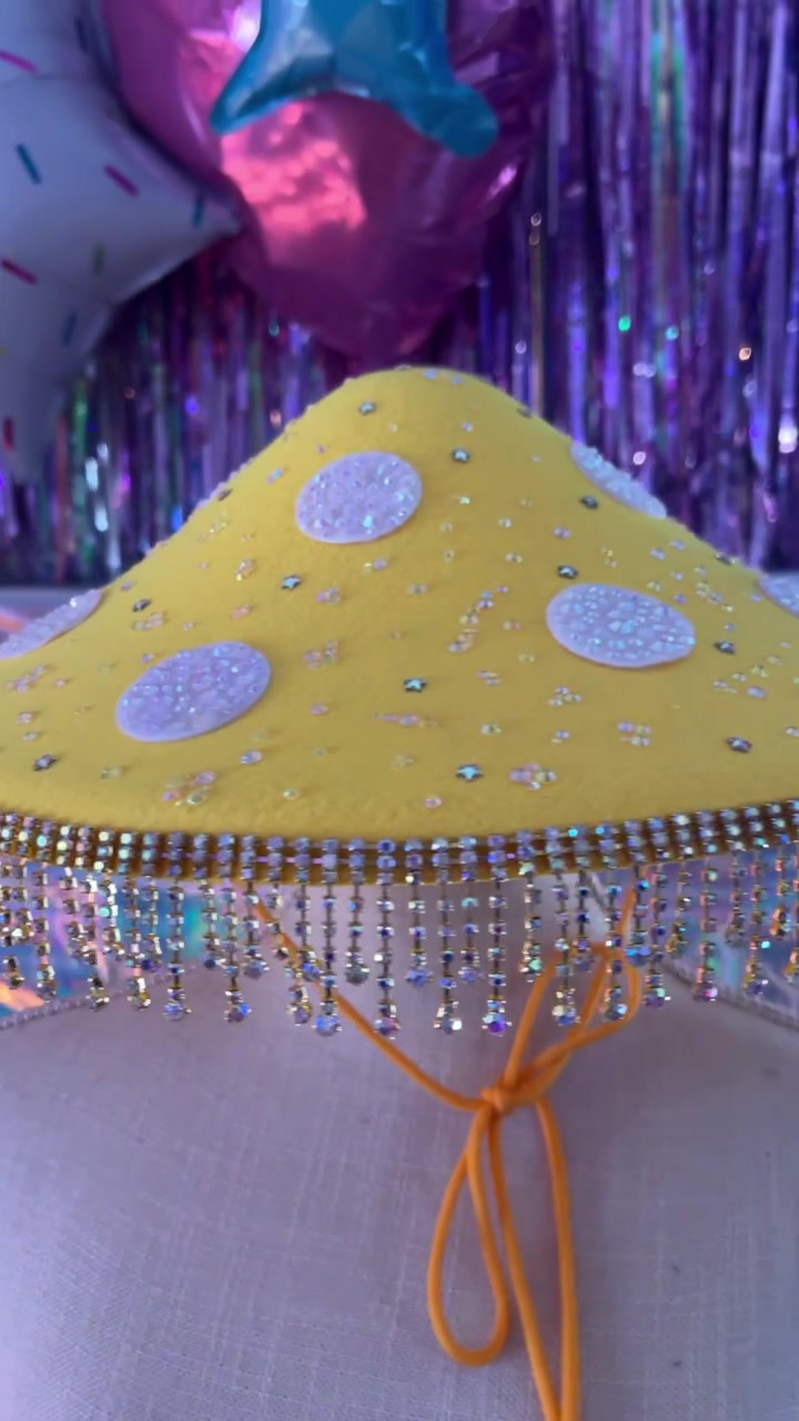 @Glitter Trove Ltd Co
