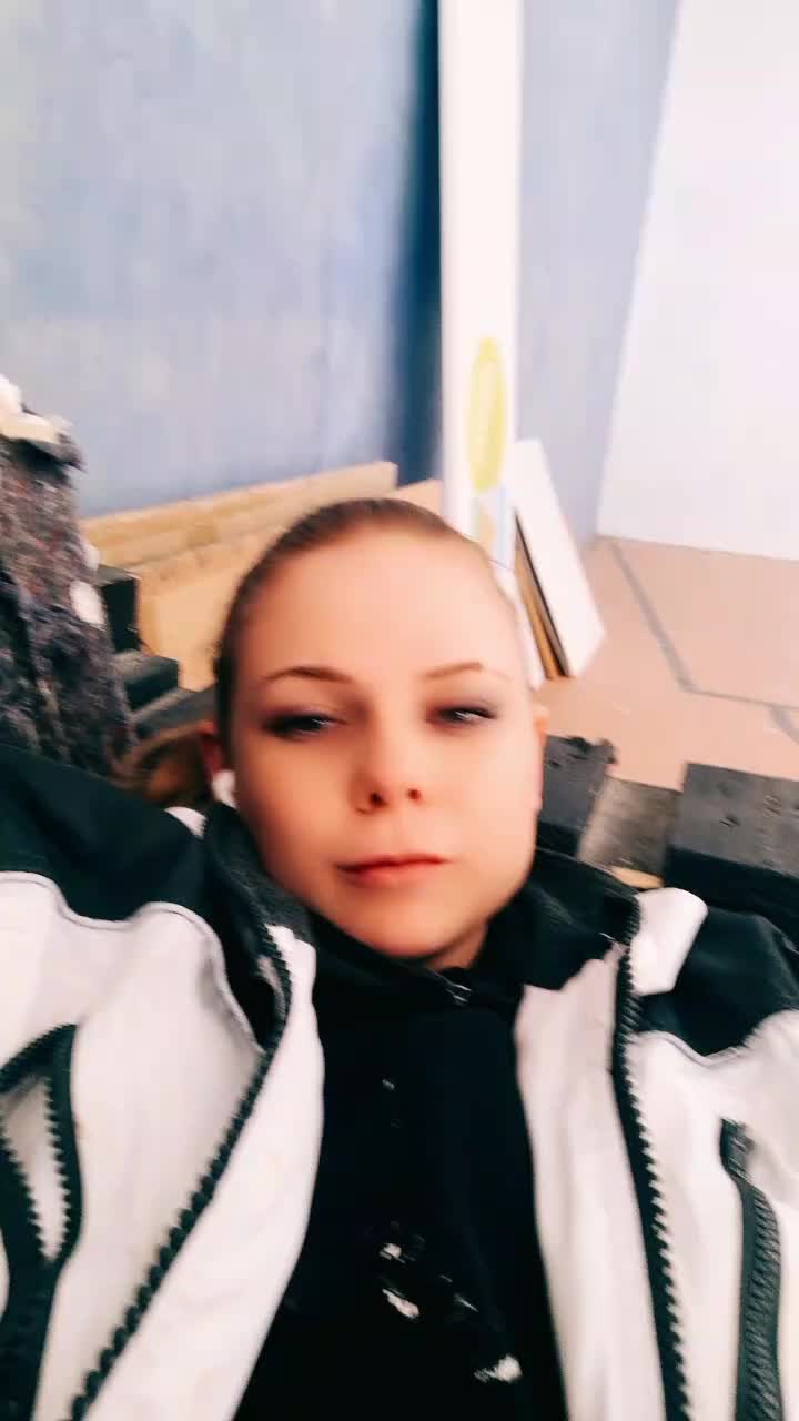 @vivien