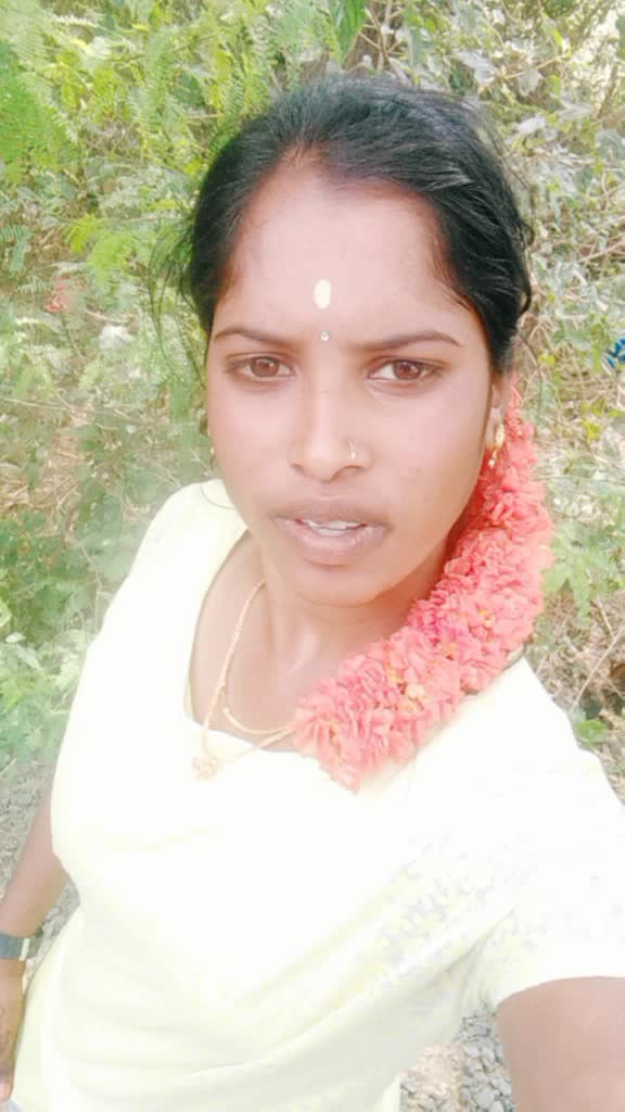 @user548877  anu. 😍