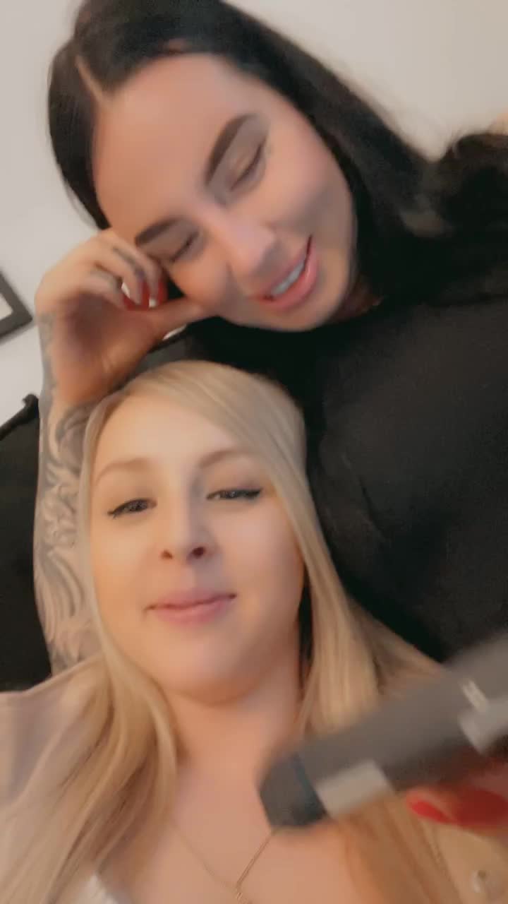 @Hollyyy