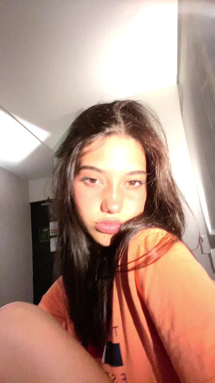 @bett👧🏻