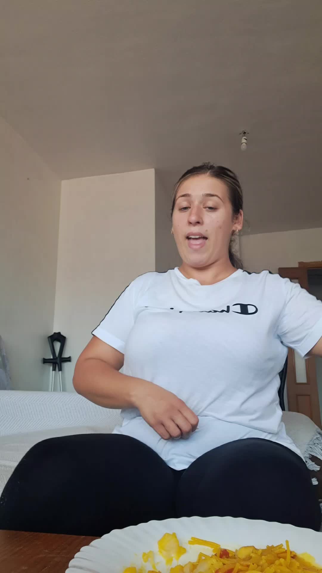 @sarakmoreno