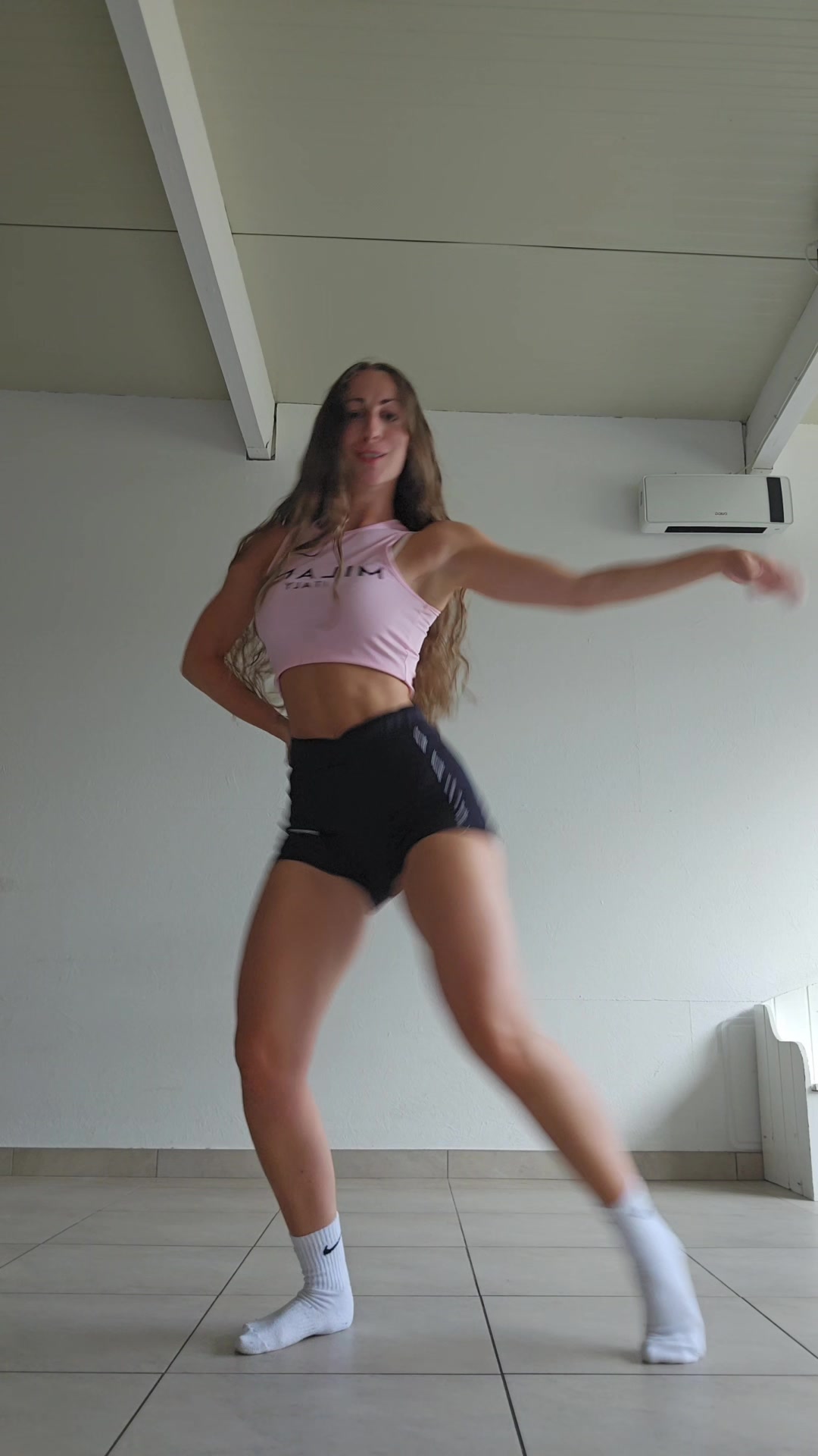 @𝐀𝐧𝐨𝐮𝐤