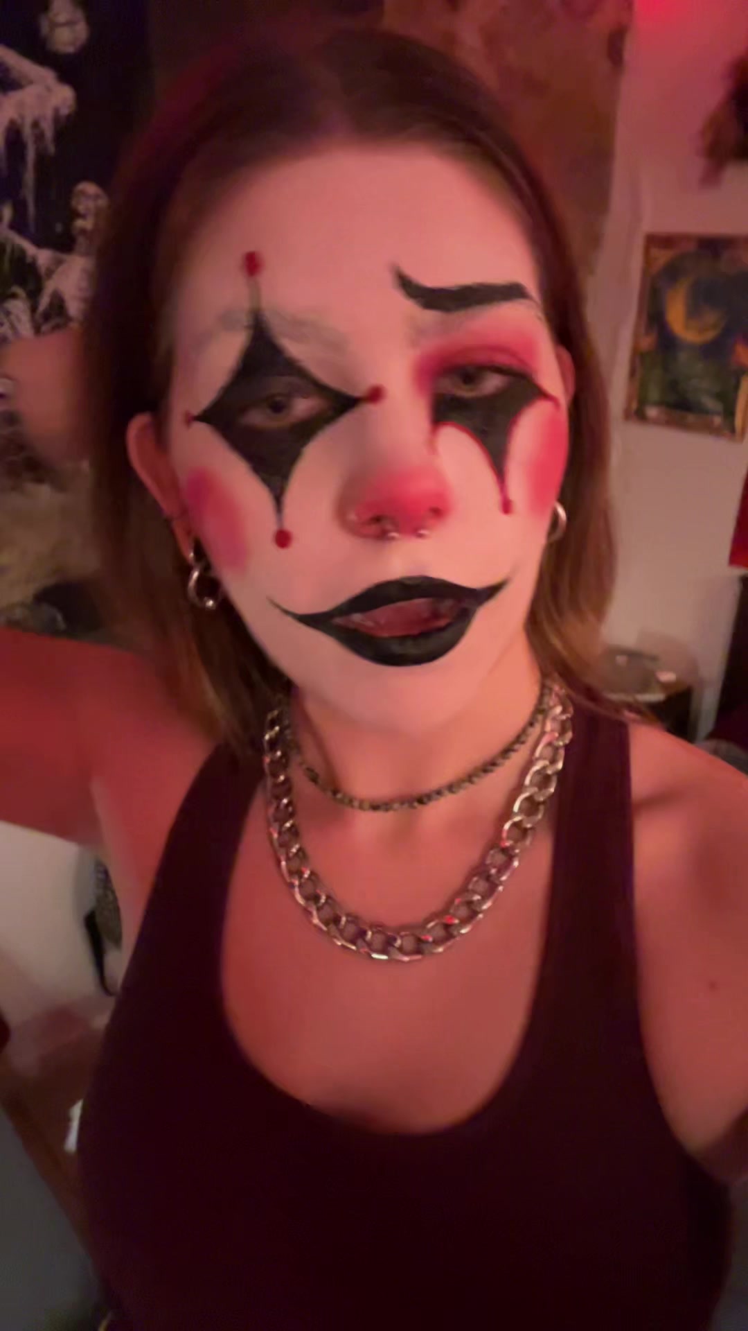 @:3
