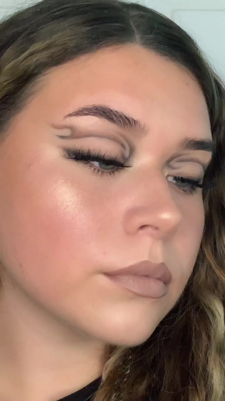 @Loconuttt