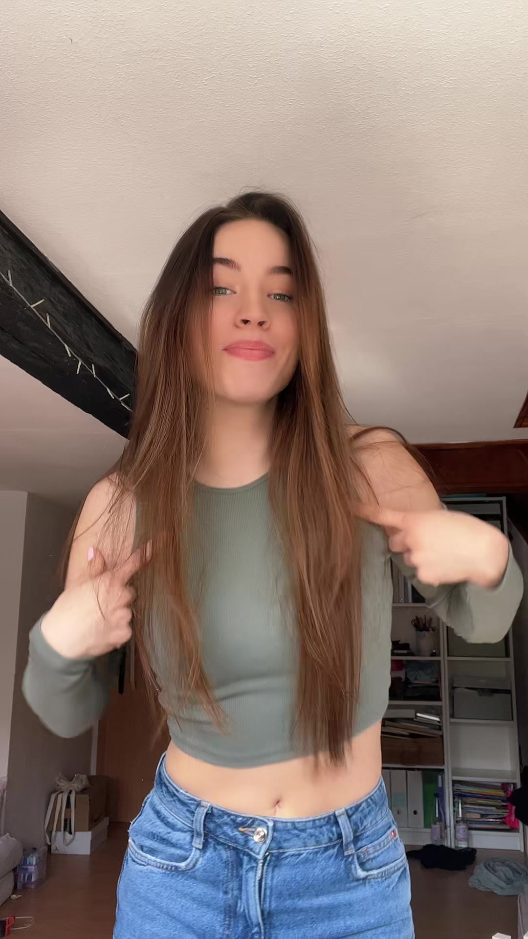 @𝖑𝖔𝖚𝖎𝖘𝖆
