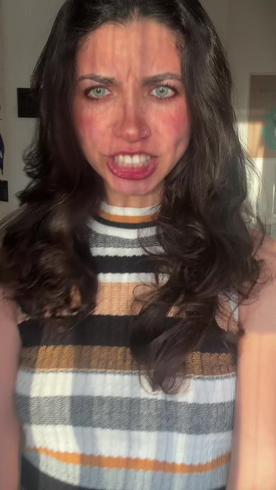 @Holmes_Sara