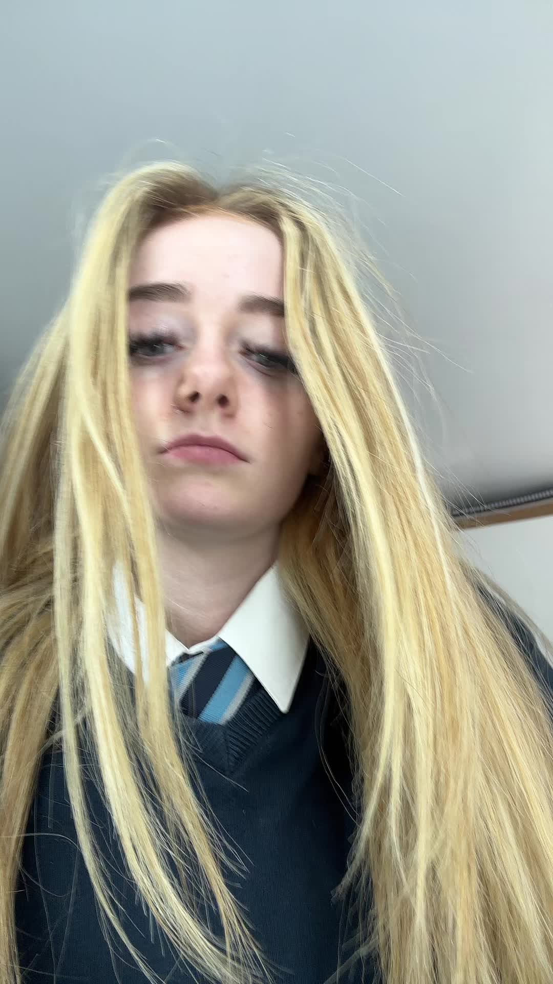 @💕𝓒𝓱𝓪𝓻𝓵𝓮𝓲𝓰𝓱 💕