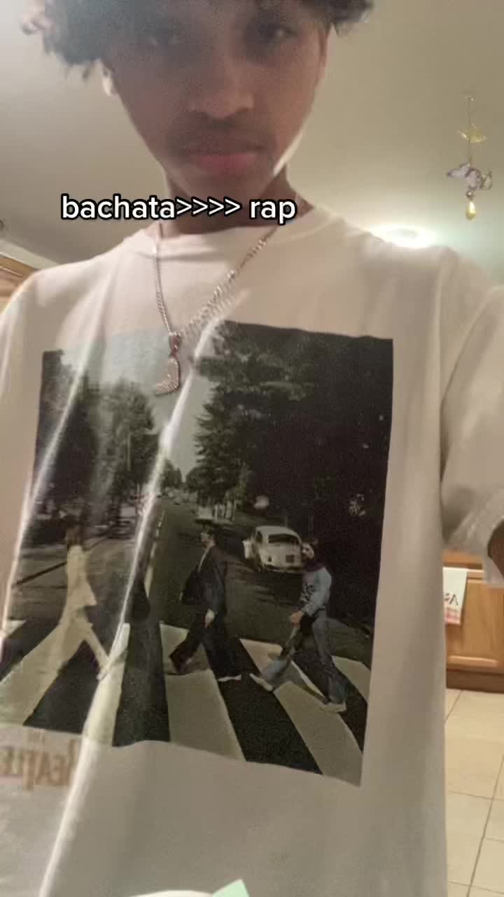 @𖣂
