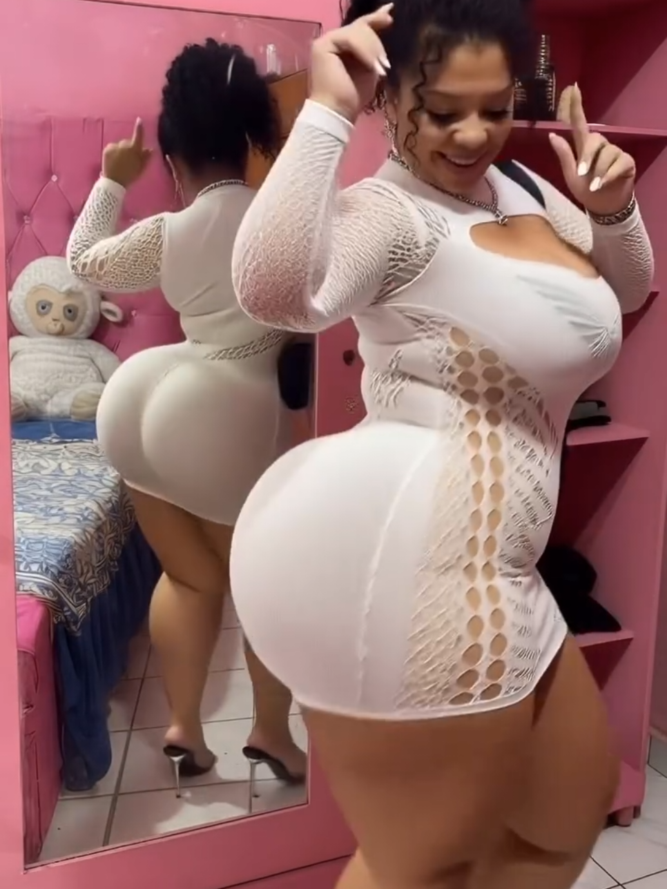 @user30976455259