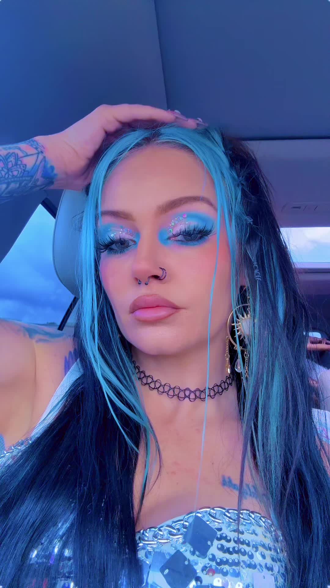 @NickiNik🖤📸