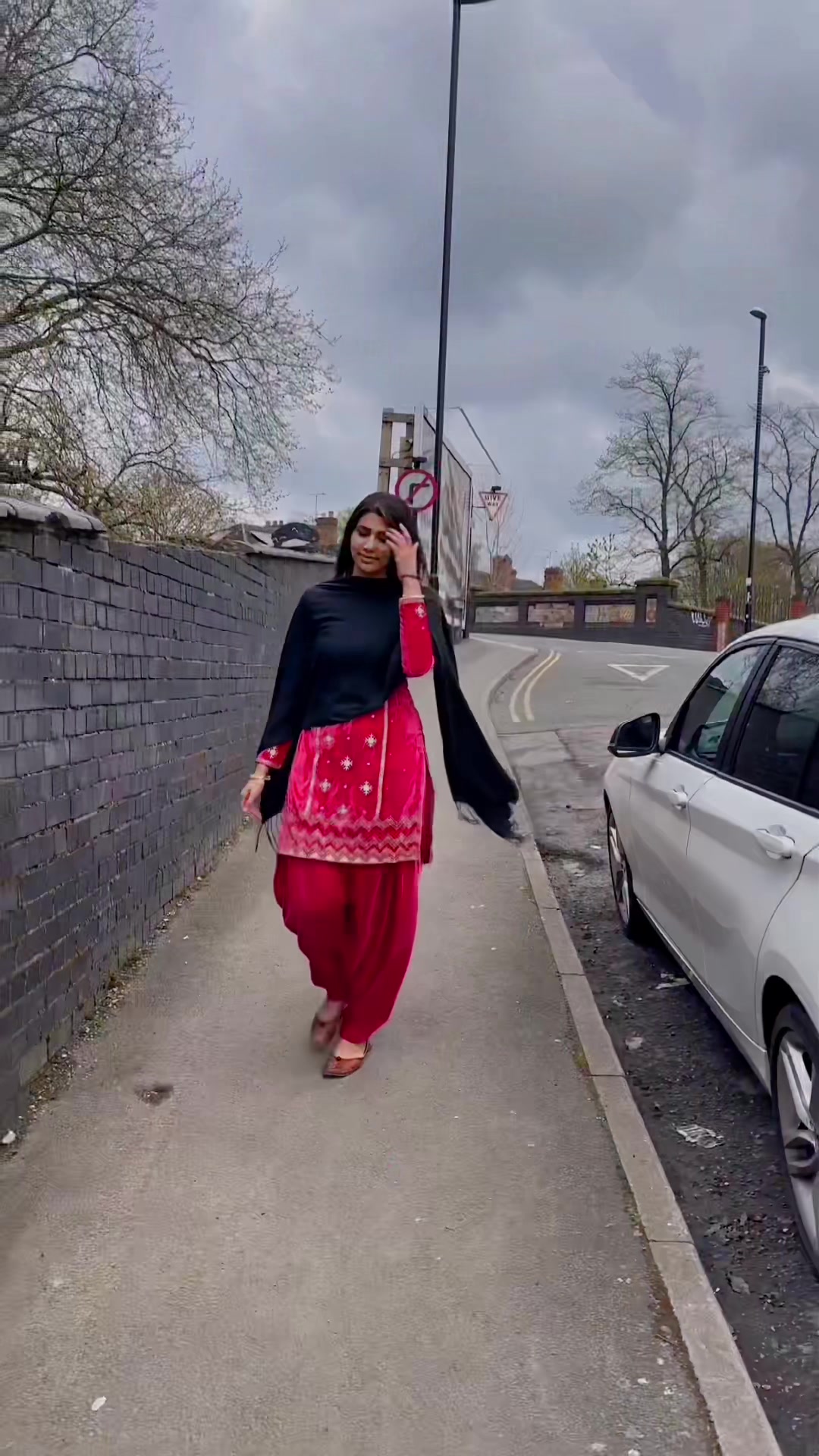 @Jas Gill🌸