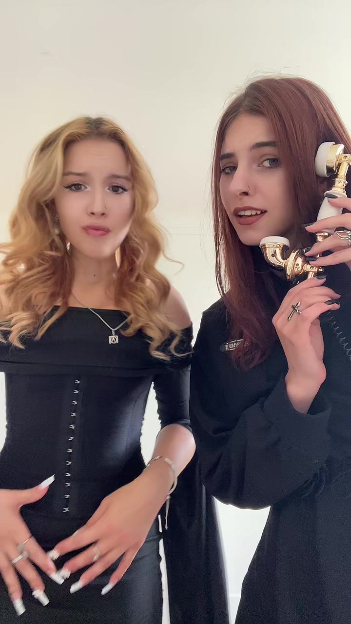 @monwitchh